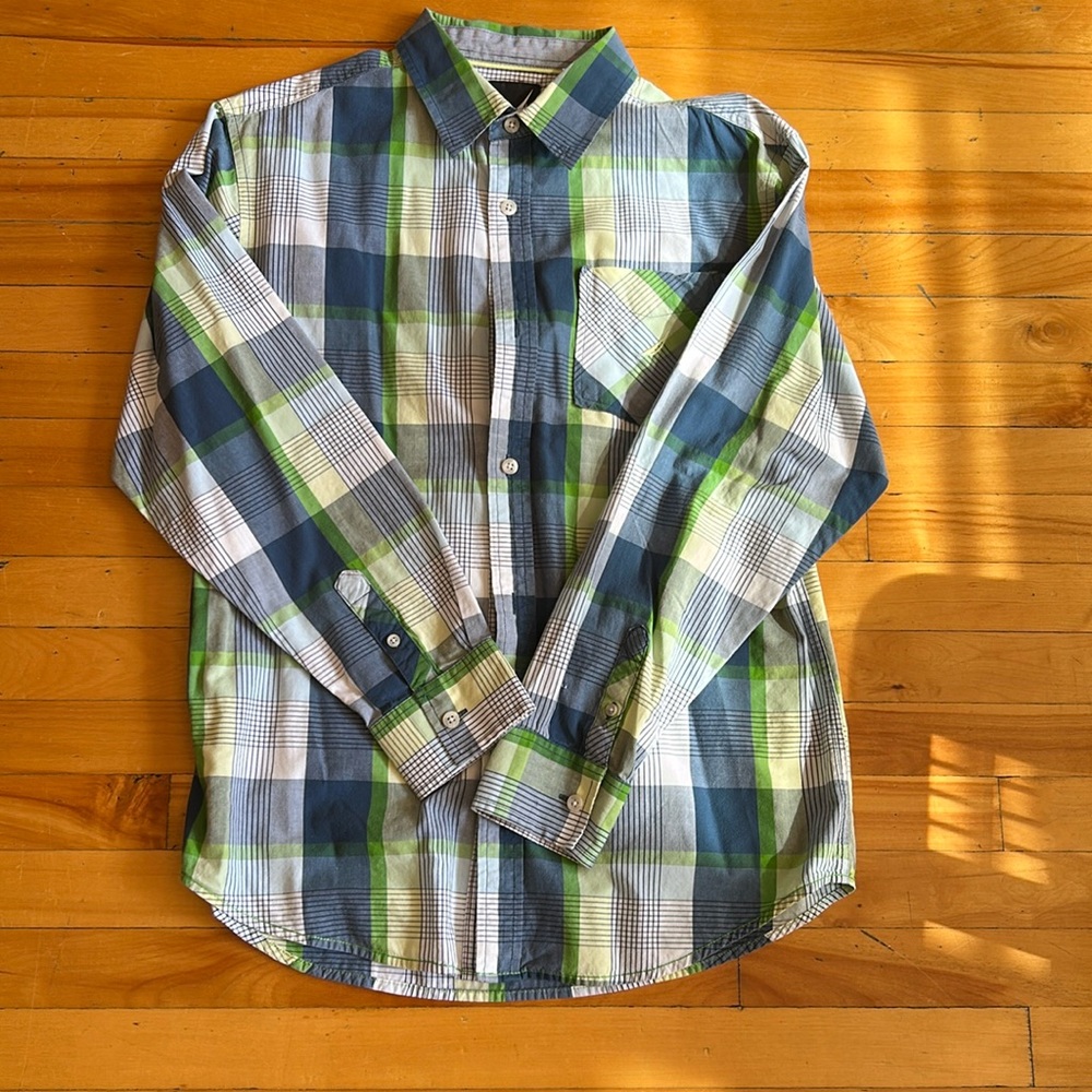 Nautica boys plaid shirt. Size XL (18/20).